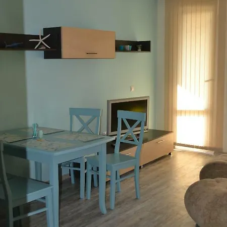 Aquamarine アパート