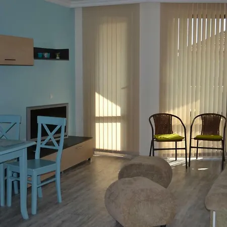 Aquamarine * 布尔加斯